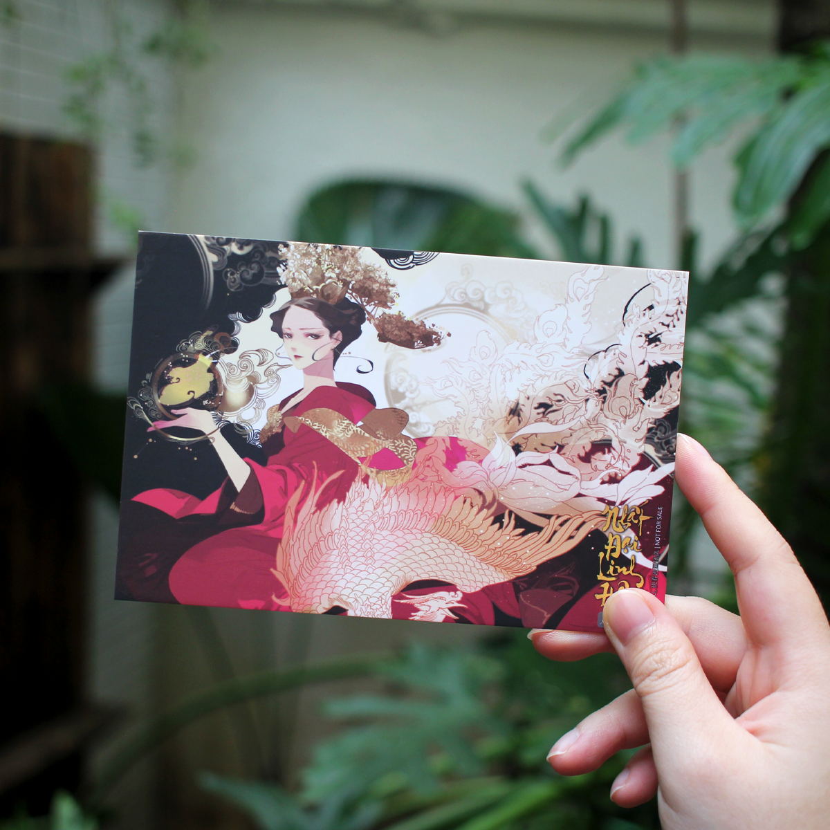 Bo
						
										
										Nhat Dai Linh Hau - Tap 1 - Tang Kem Postcard Boi Cung + Postcard Kim Tuyen To Tam