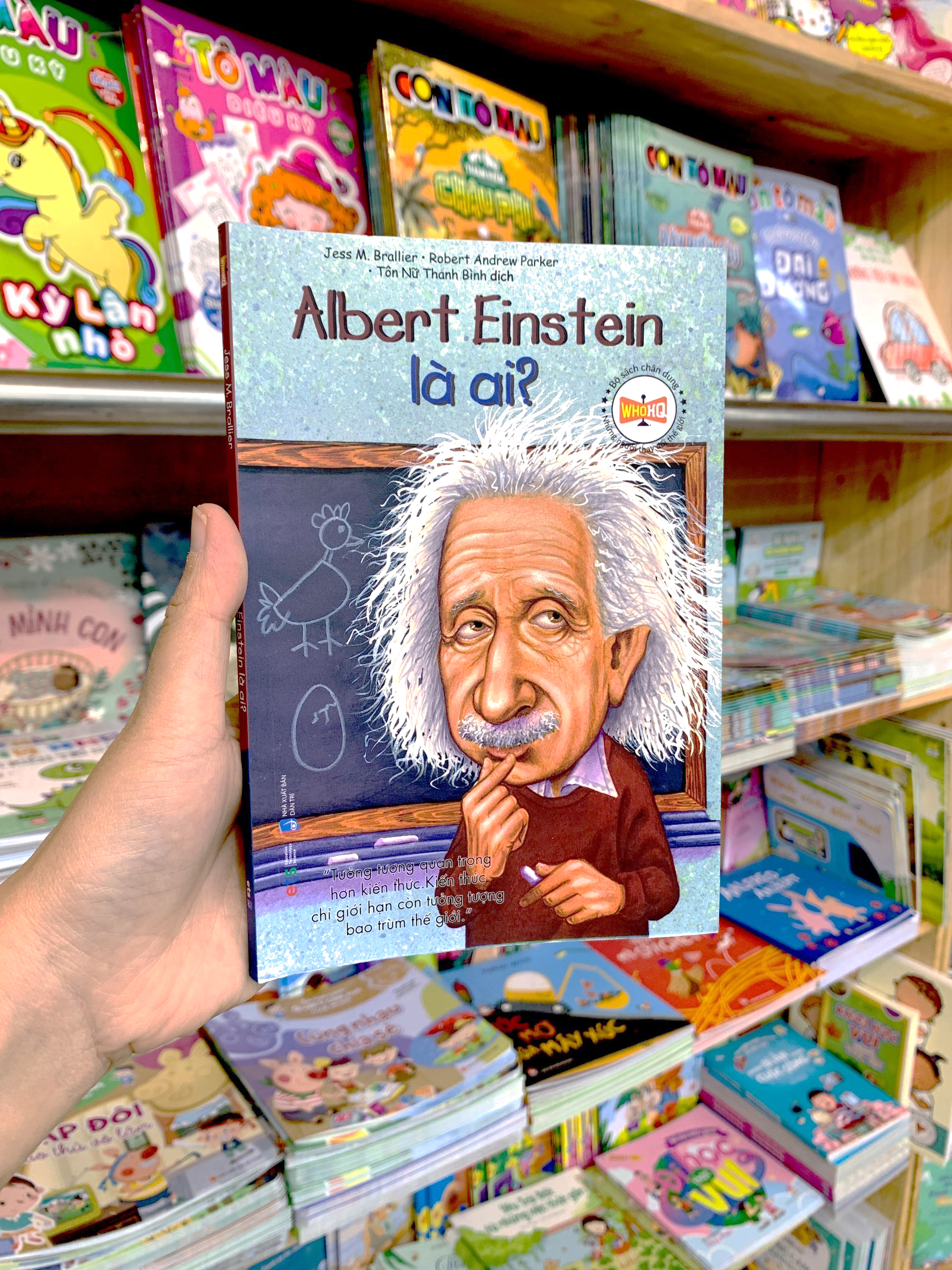 bộ sách chân dung - albert einstein là ai (tái bản 2022)