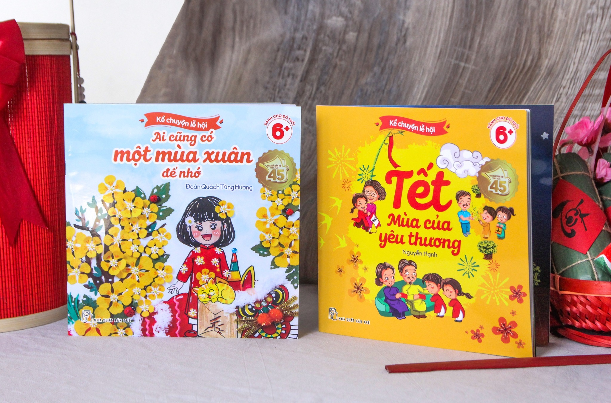 Bộ Sách Kể Chuyện Lễ Hội - Tết Mùa Của Yêu Thương + Ai Cũng Có Một Mùa Xuân Để Nhớ (Bộ 2 Cuốn)