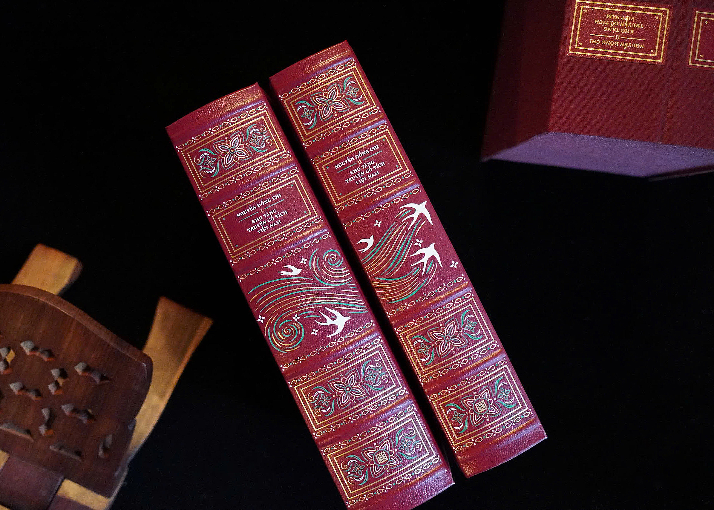 Bo Sach Kho Tang Truyen Co Tich Viet Nam - Quyen 1 + Quyen 2 (Bo 2 Quyen) - Bia Da - An Ban Gioi Han