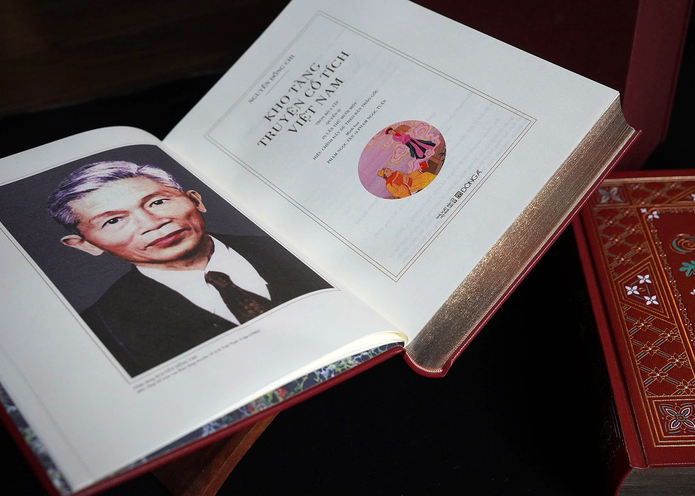 Bo Sach Kho Tang Truyen Co Tich Viet Nam - Quyen 1 + Quyen 2 (Bo 2 Quyen) - Bia Da - An Ban Gioi Han