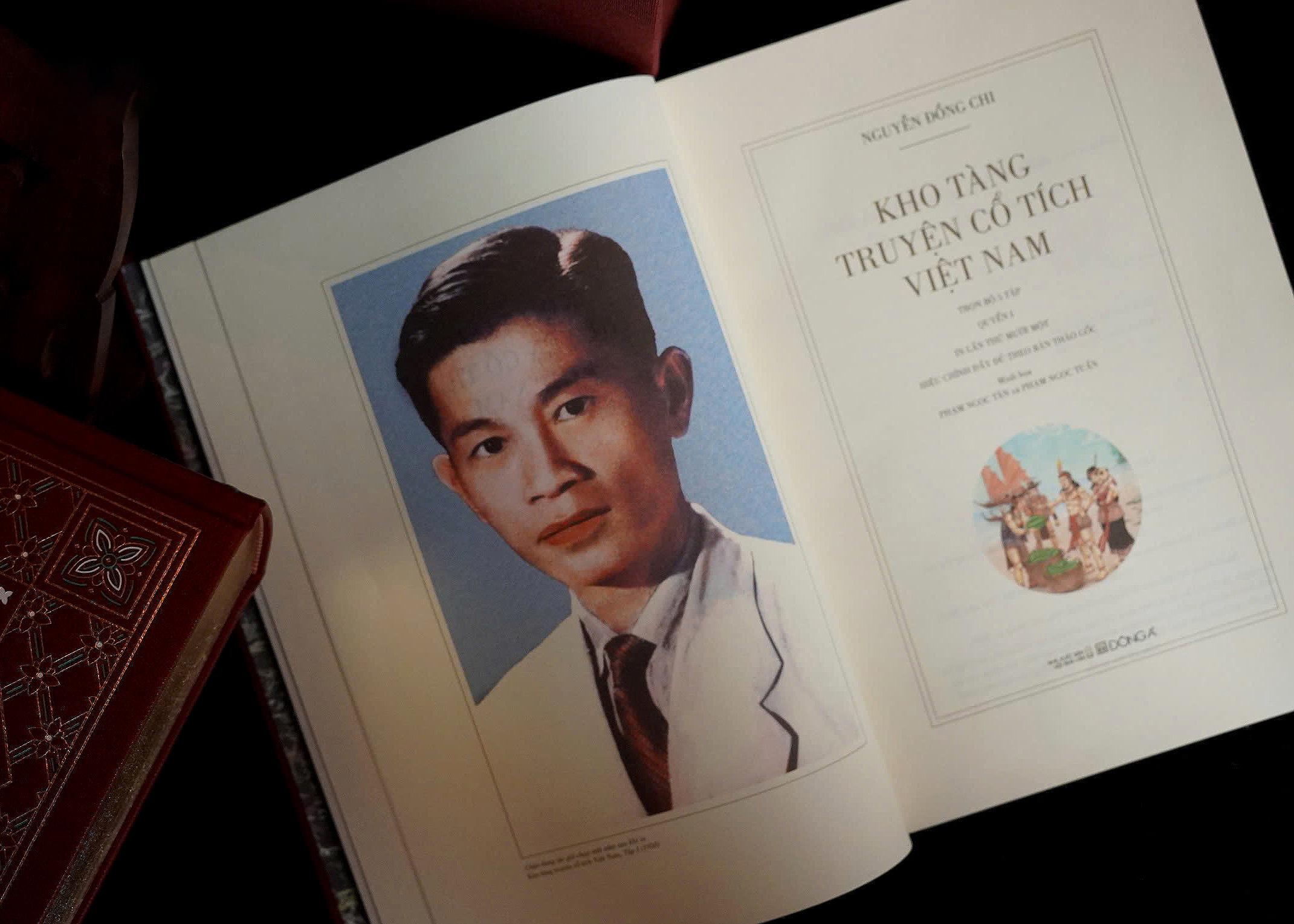 Bo Sach Kho Tang Truyen Co Tich Viet Nam - Quyen 1 + Quyen 2 (Bo 2 Quyen) - Bia Da - Phien Ban Co Hop - An Ban Gioi Han