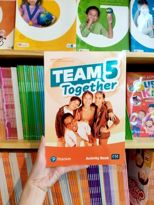 bộ team together activity book level 5