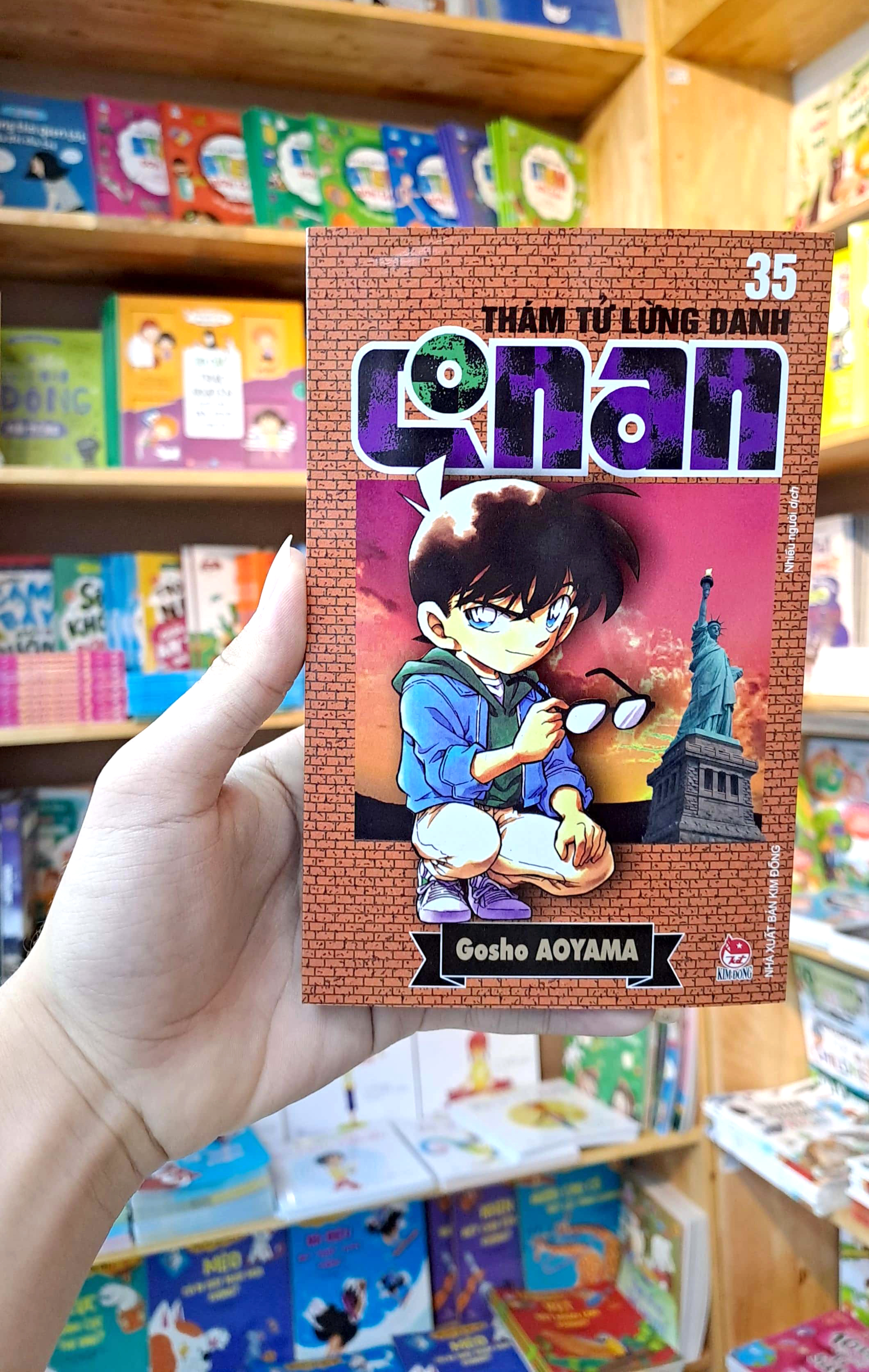 bộ thám tử lừng danh conan - tập 35 (tái bản 2023)