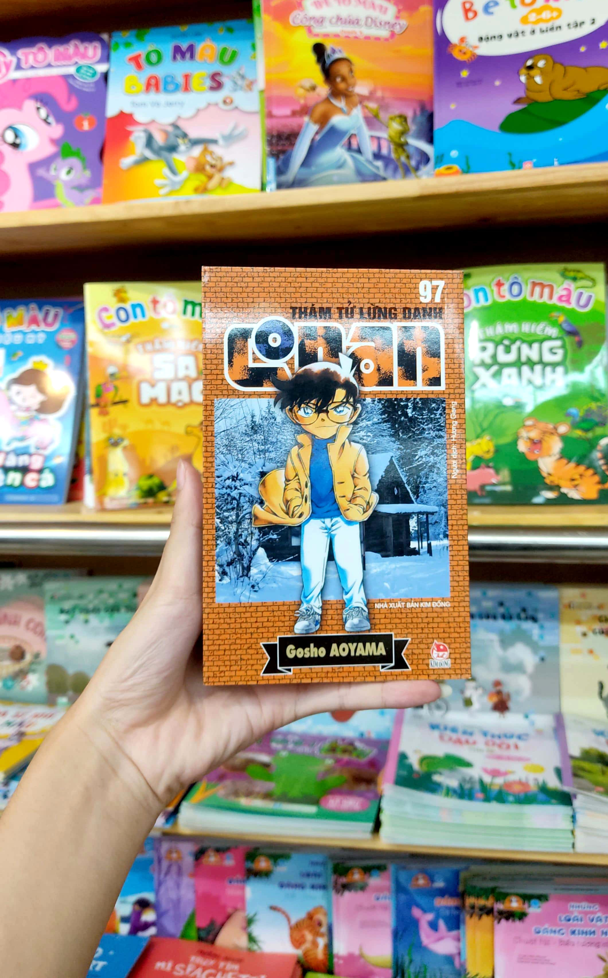 bộ thám tử lừng danh conan - tập 97 (tái bản 2023)