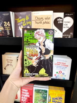 bộ thanh gươm diệt quỷ - kimetsu no yaiba - tập 17 - những người kế tục