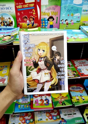 bộ thế giới otome game thật khắc nghiệt với nhân vật quần chúng - tập 4 - tặng kèm bookmark