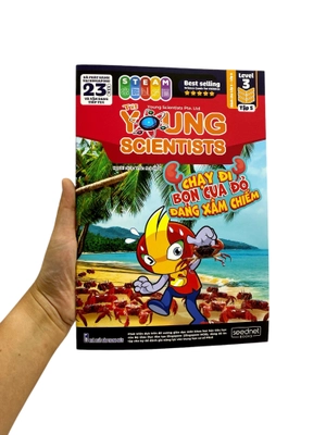 bộ the young scientist - truyện tranh khoa học cho trẻ em - level 3 - tập 5: chạy đi bọn cua đỏ đang xâm chiếm