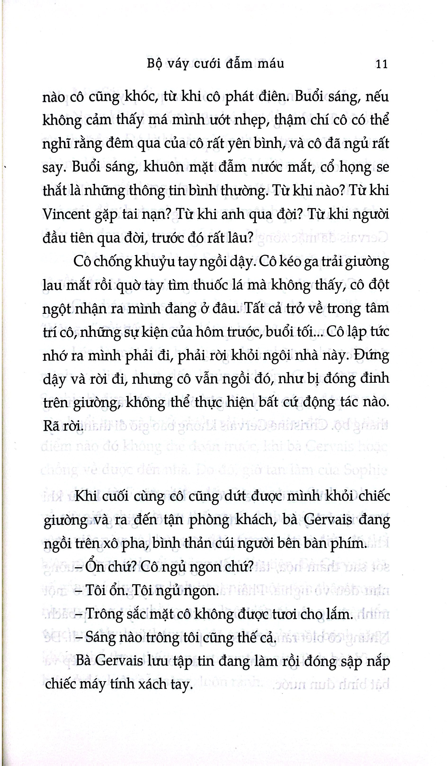 Bộ Váy Cưới Đẫm Máu