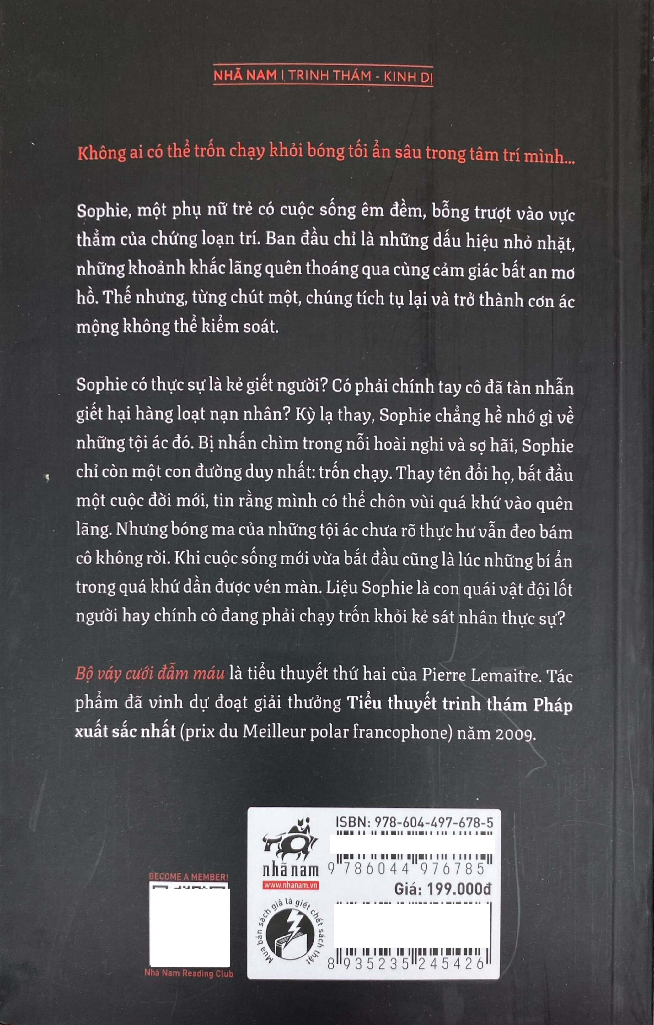 Bộ Váy Cưới Đẫm Máu