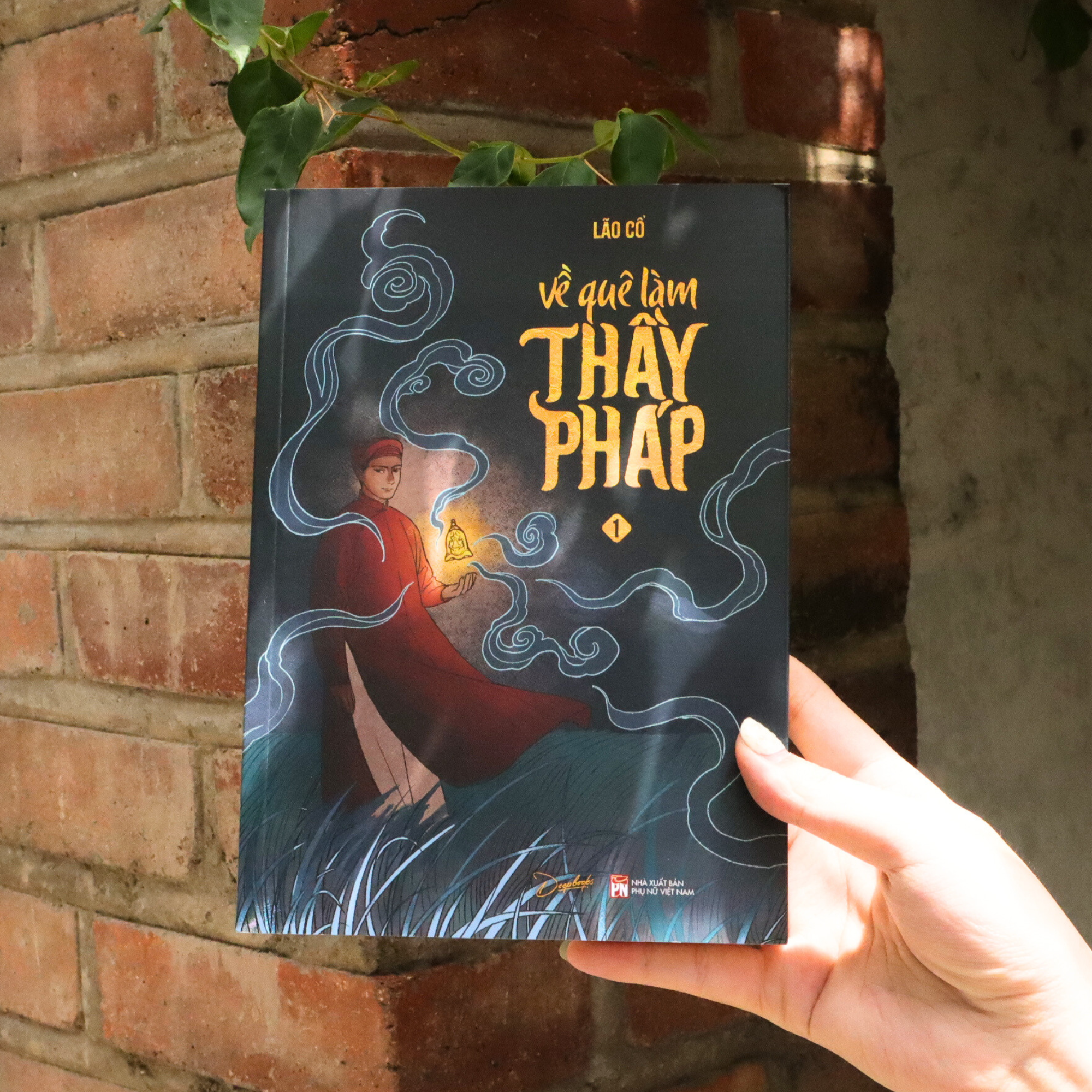 Bo
						
										
										Ve Que Lam Thay Phap - Tap 1 - Tang Kem Bookmark Be Hinh Qua Chuong