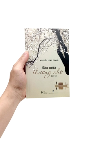 bốn mùa tơ vương