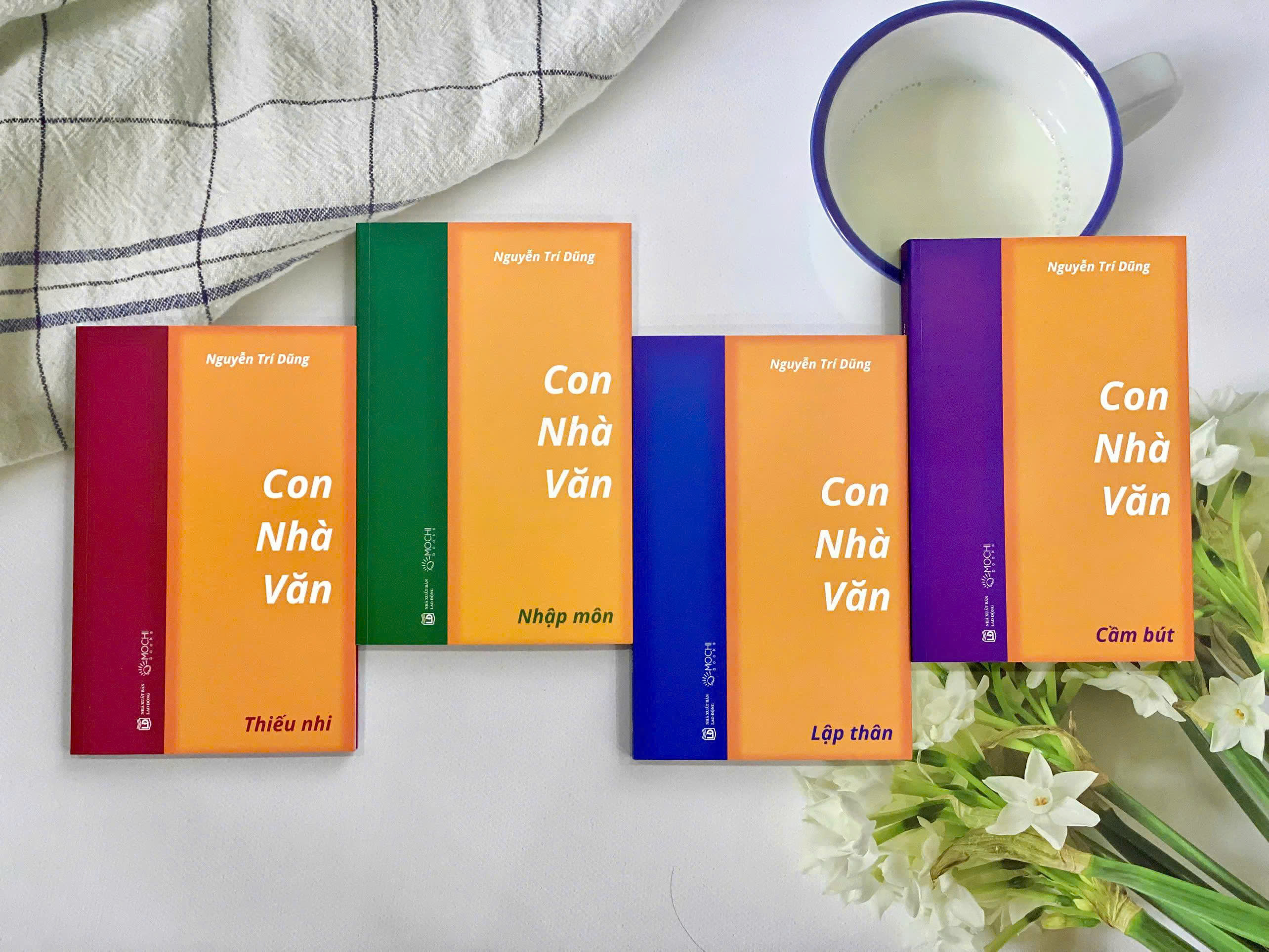 Boxset Con Nhà Văn (Hộp 4 Cuốn)