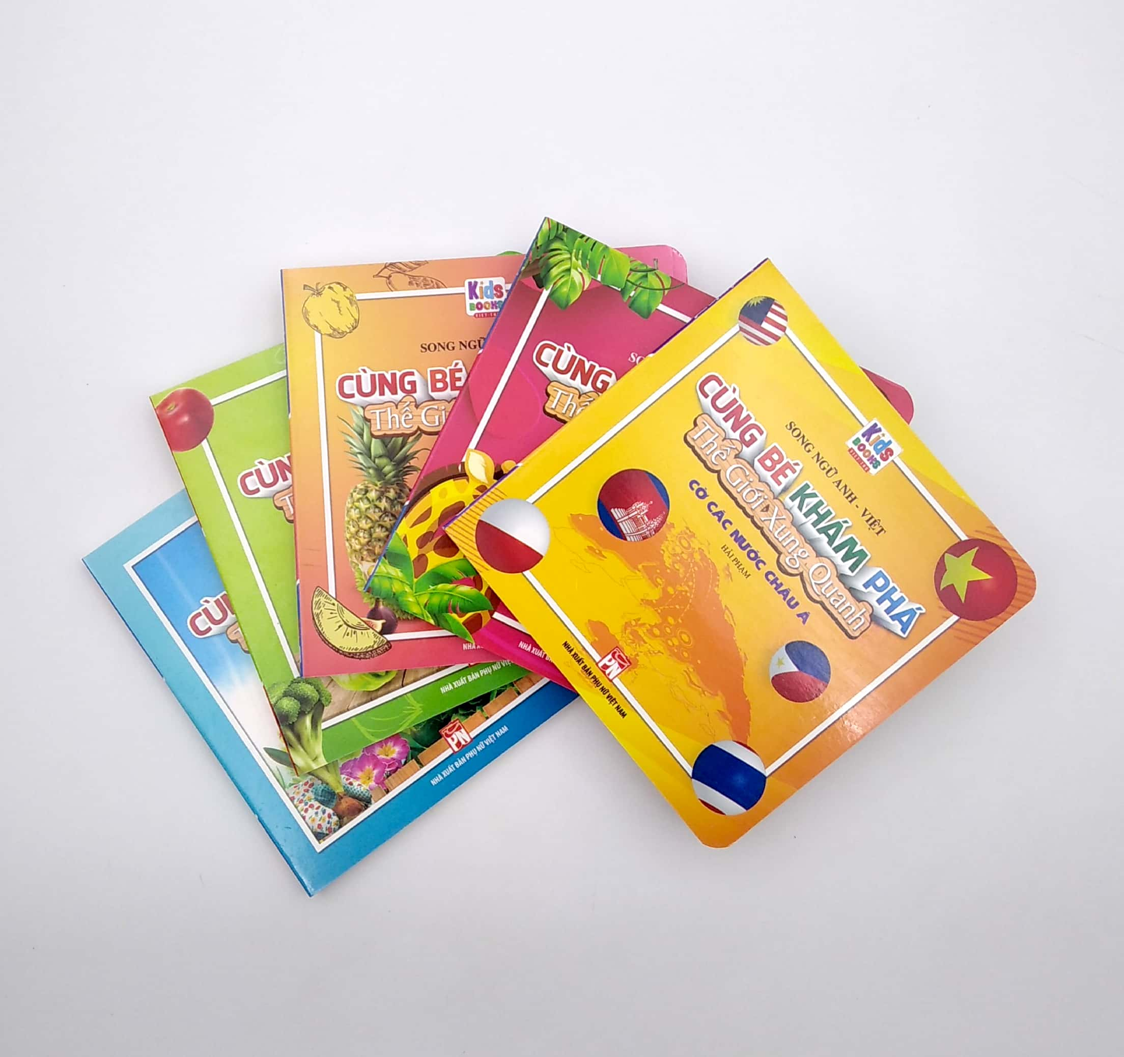 boxset cùng bé khám phá thế giới xung quanh - hoa - rau củ - trái cây - số đếm - cờ các nước châu á (song ngữ anh-việt) (bộ 5 cuốn)