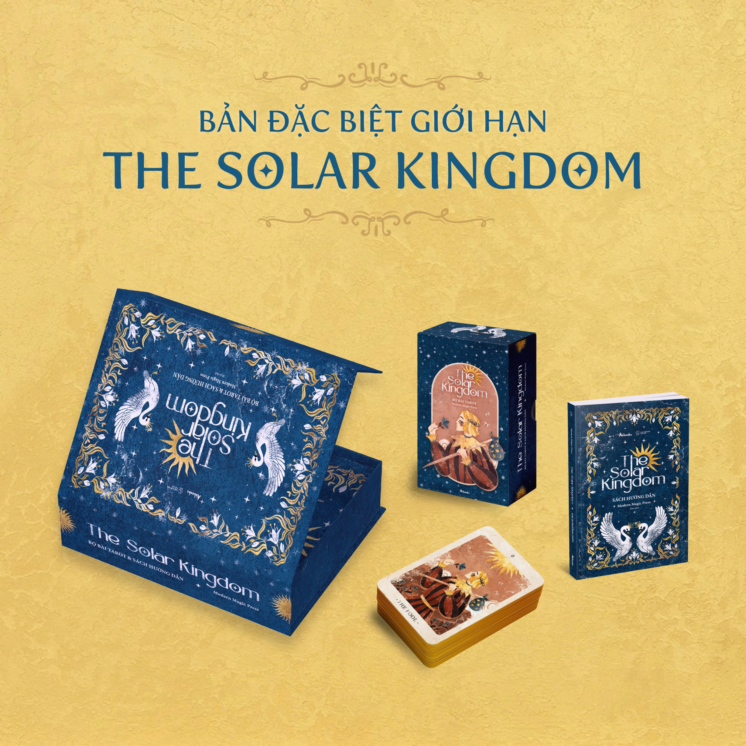 Boxset The Solar Kingdom Viet Hoa (Bo Bai + Sach Huong Dan) - Ban Dac Biet - Tang Kem Random Mau Lot Chuot + Lot Ly Go Ep + Tui Nhung Mem Cao Cap