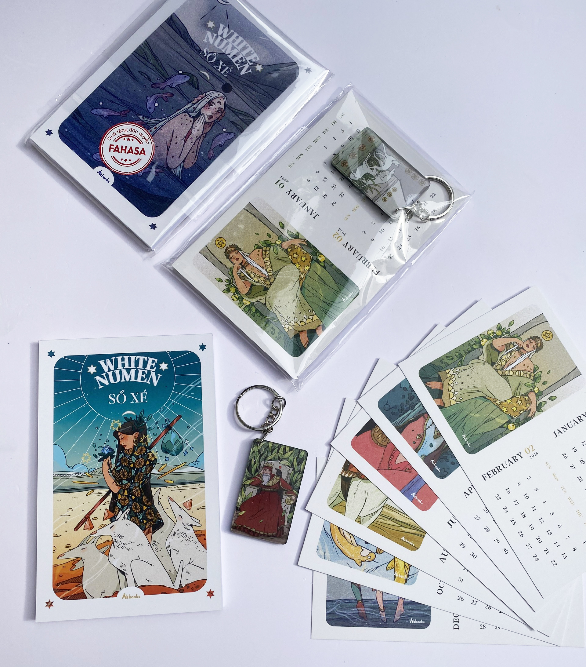 boxset white numen tarot (bộ bài + sách hướng dẫn) - tặng kèm bộ quà all-in: sổ xé in bìa art bài + bộ postcard in hình art bài kèm lịch 2025 + móc khóa in art bài random