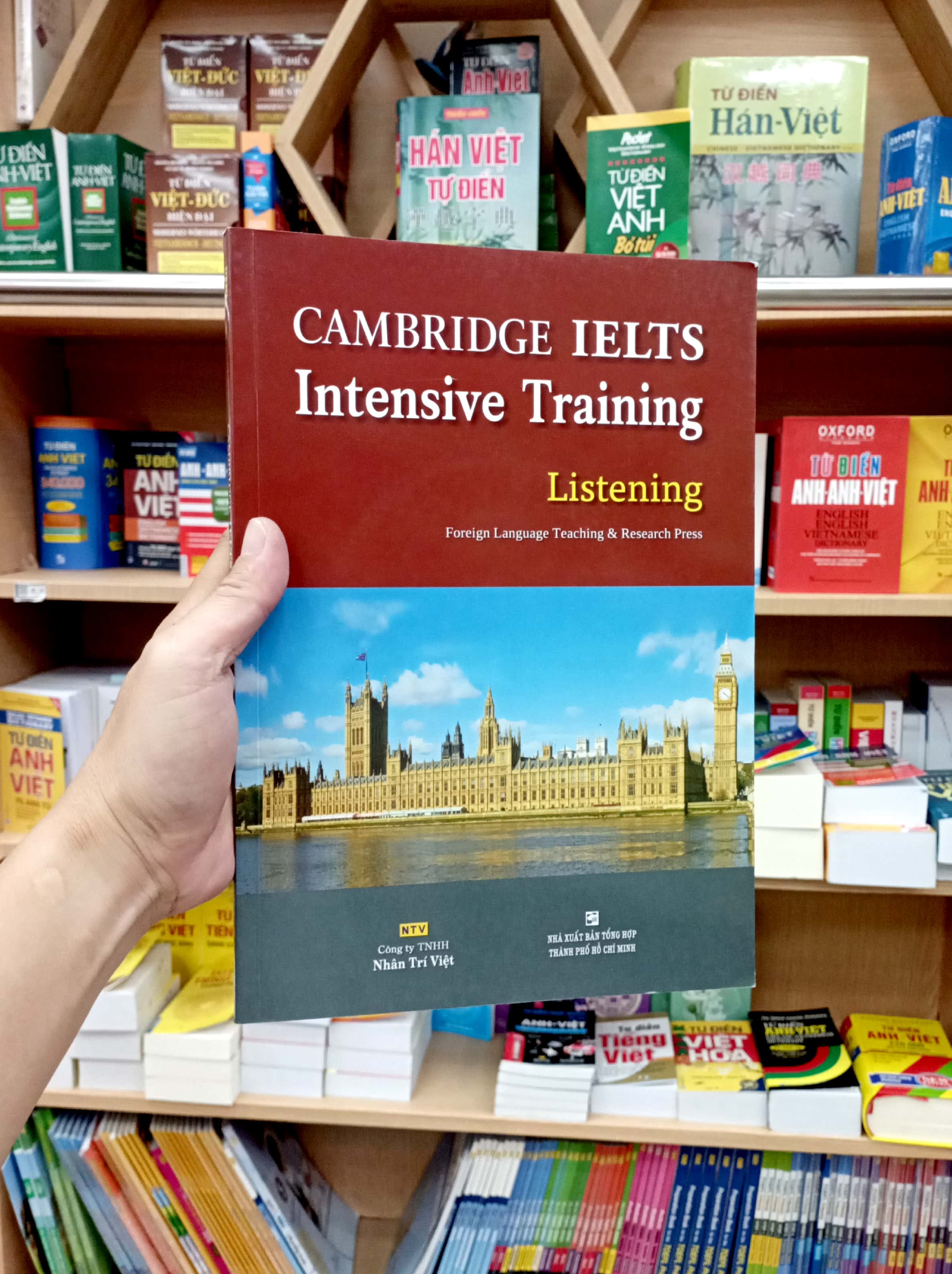 cambridge ielts intensive training - listening (cd) (2018)