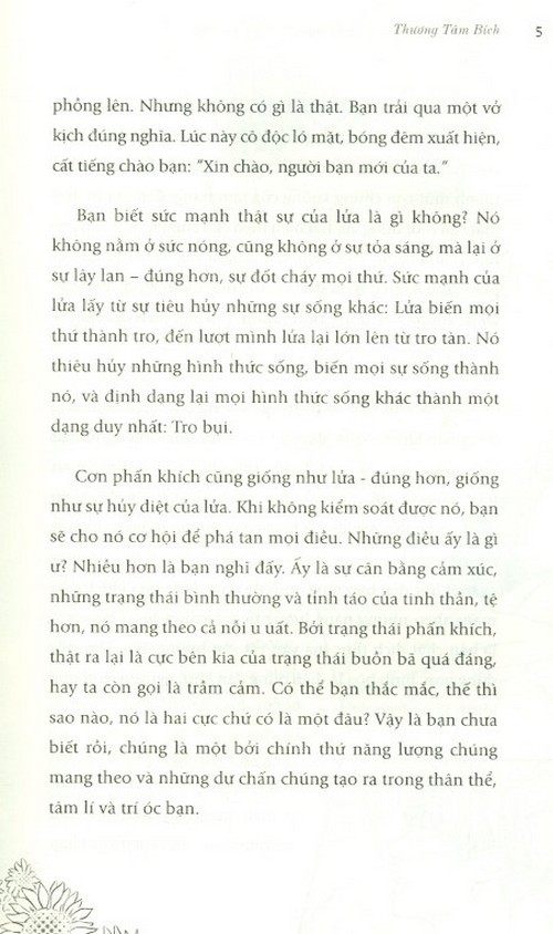 cắn chặt môi cười làm người vững mạnh
