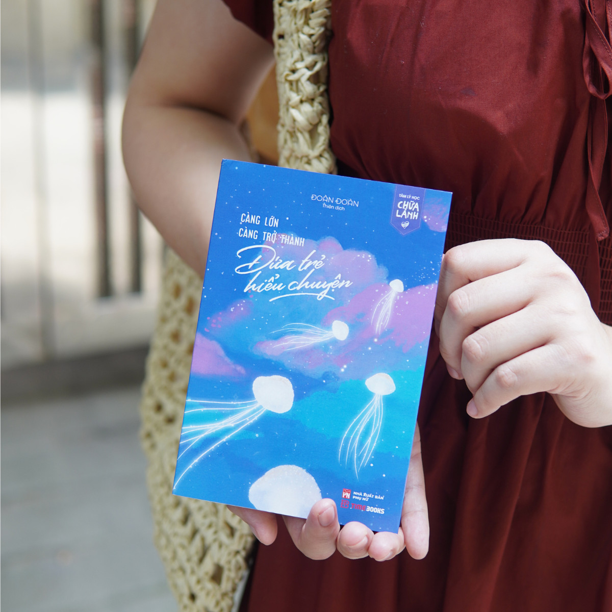 càng lớn càng trở thành đứa trẻ hiểu chuyện