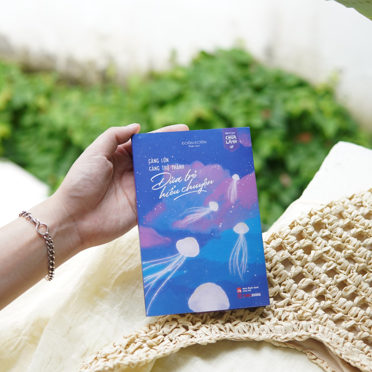 càng lớn càng trở thành đứa trẻ hiểu chuyện