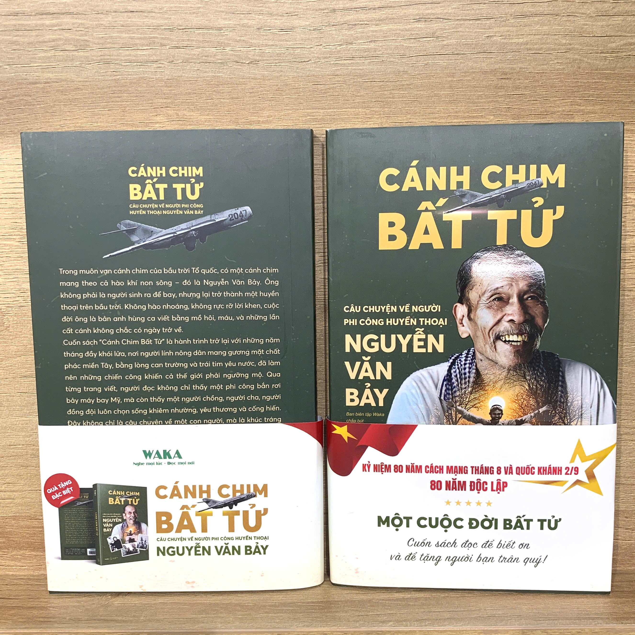 Canh Chim Bat Tu - Cau Chuyen Ve Nguoi Phi Cong Huyen Thoai Nguyen Van Bay - Phien Ban Ky Niem 80 Nam - Tang Kem Bookmark + Postcard