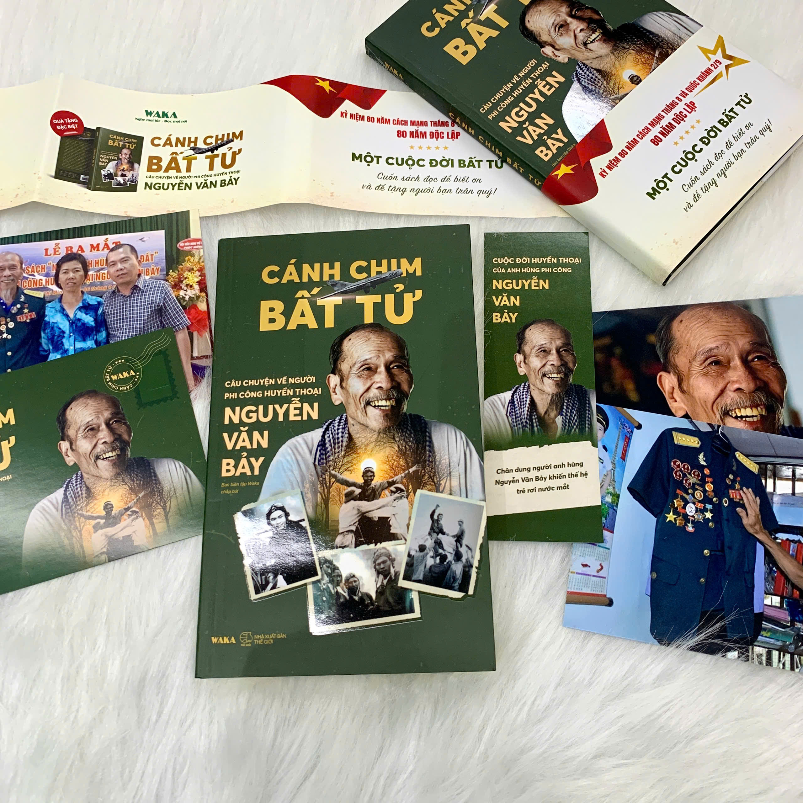 Canh Chim Bat Tu - Cau Chuyen Ve Nguoi Phi Cong Huyen Thoai Nguyen Van Bay - Phien Ban Ky Niem 80 Nam - Tang Kem Bookmark + Postcard