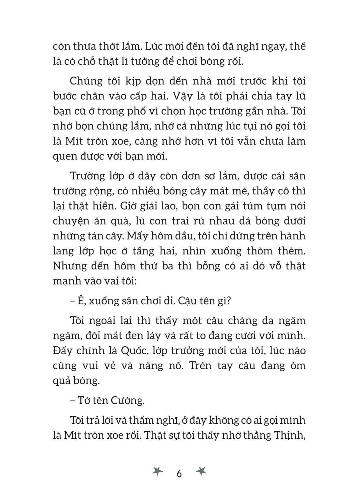 cậu bé tròn xoe và con ma thích ăn gà rán