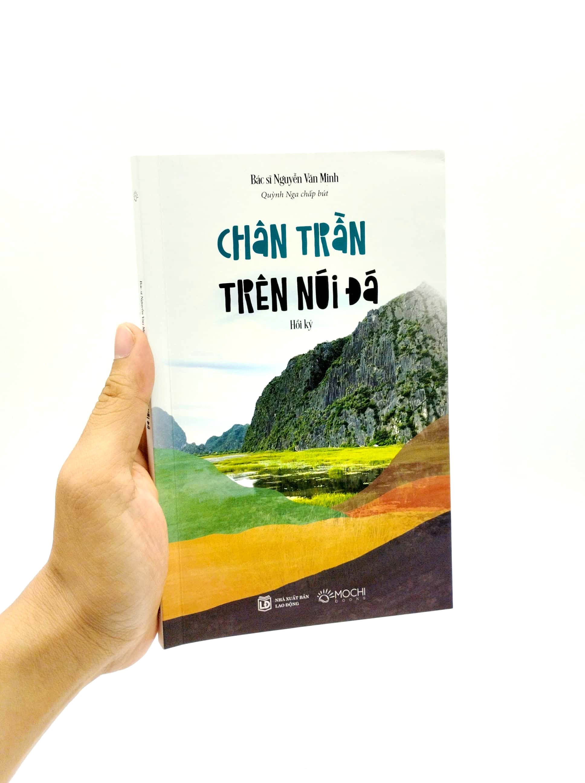 chân trần trên núi đá