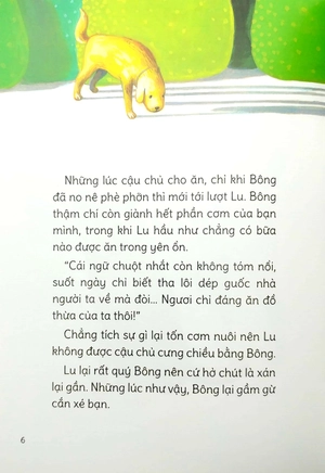 chú chó lạc vào chuồng gà