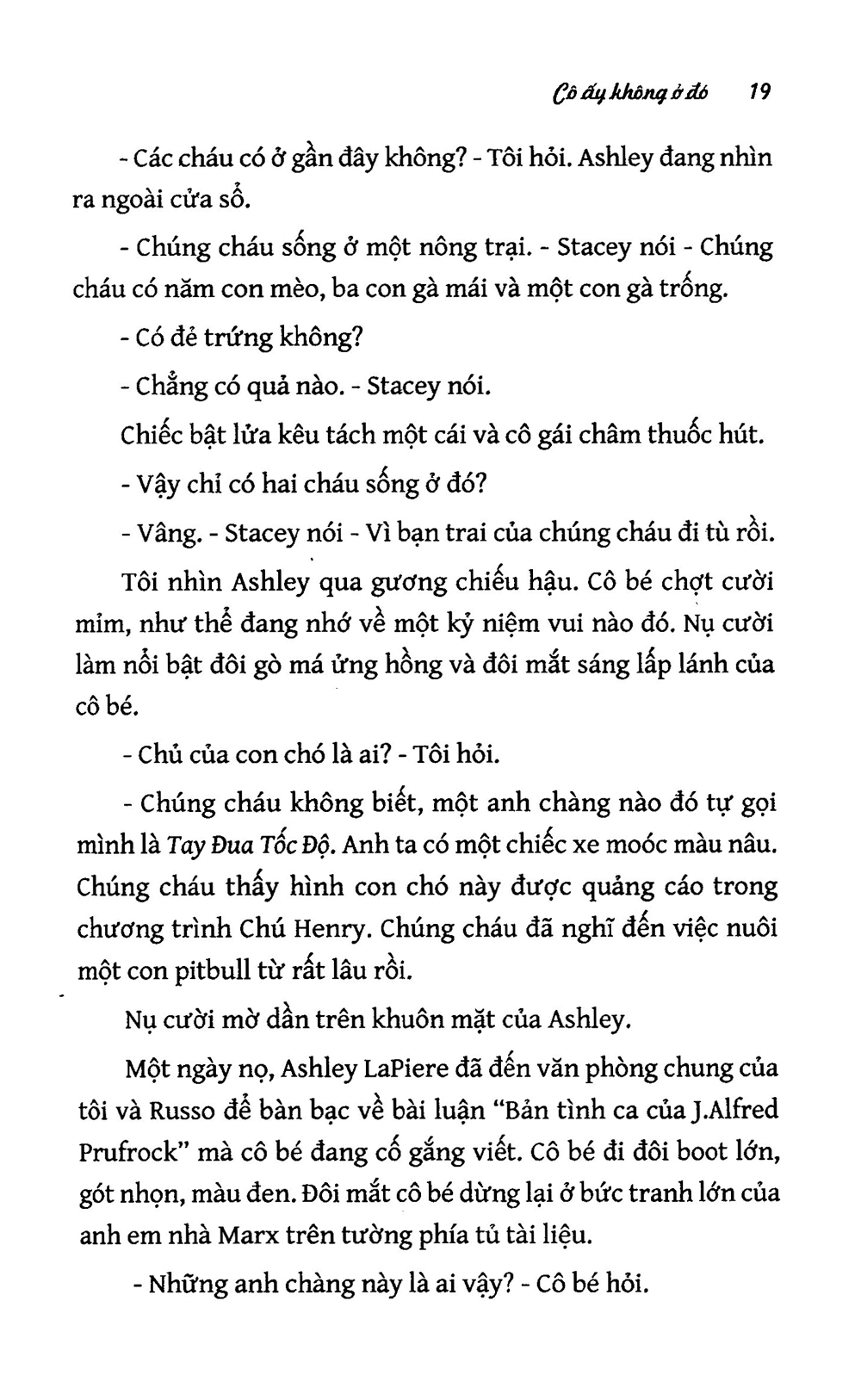 cô ấy không ở đó