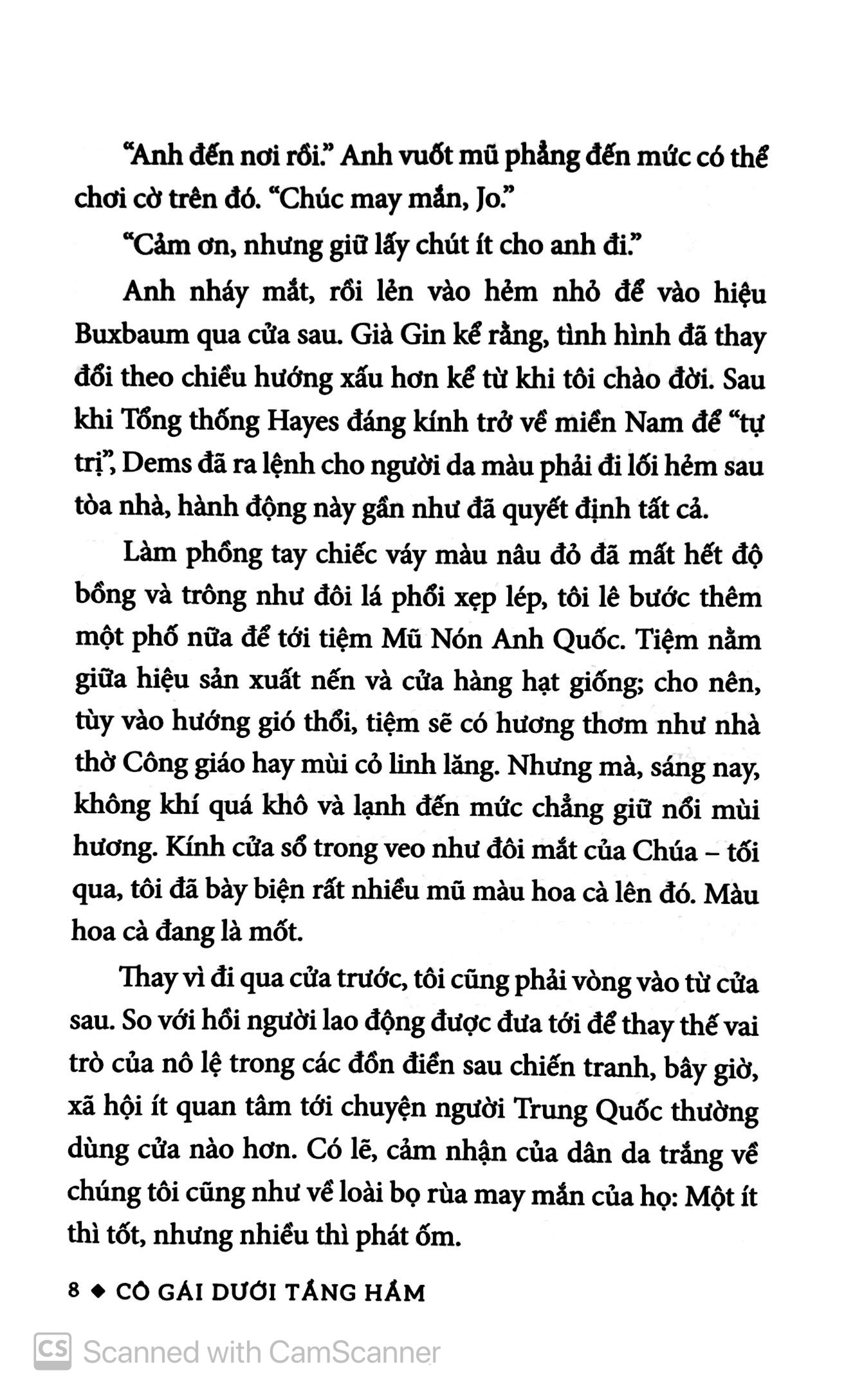 cô gái dưới tầng hầm
