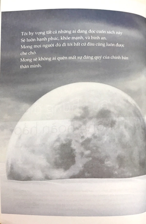 combo sách bước chậm lại giữa thế gian vội vã + yêu những điều không hoàn hảo (bộ 2 cuốn)