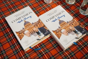 compassion - tình thương - bìa cứng