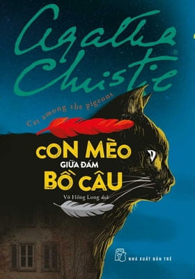 con mèo giữa đám bồ câu
