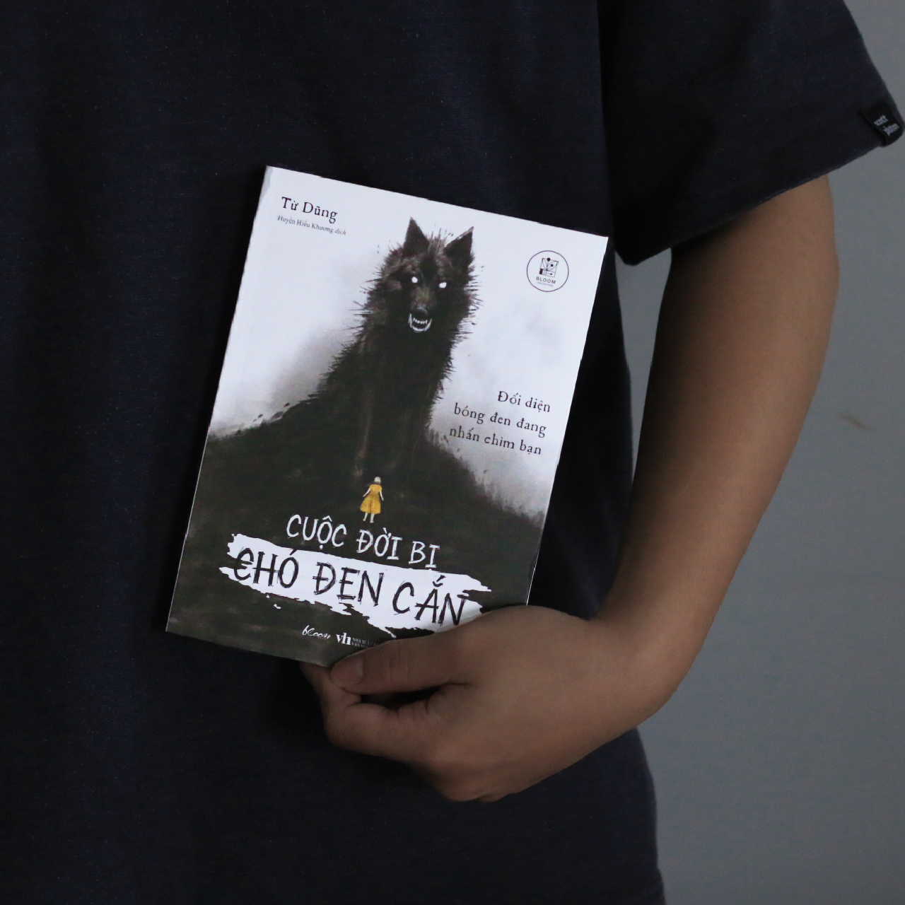 cuộc đời bị chó đen cắn - đối diện bóng đen đang nhấn chìm bạn