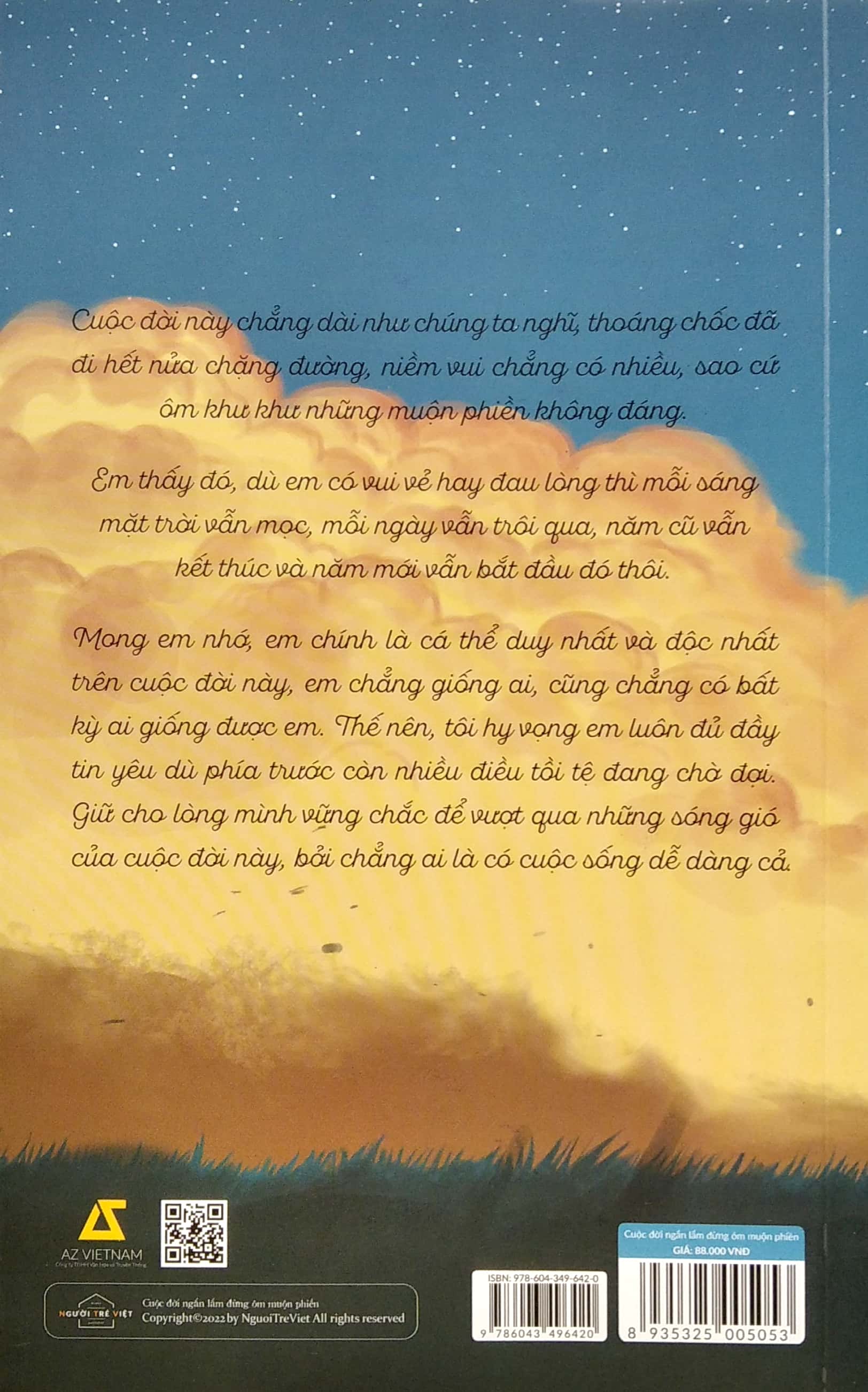 cuộc đời ngắn lắm đừng ôm muộn phiền - tặng kèm 3 postcard