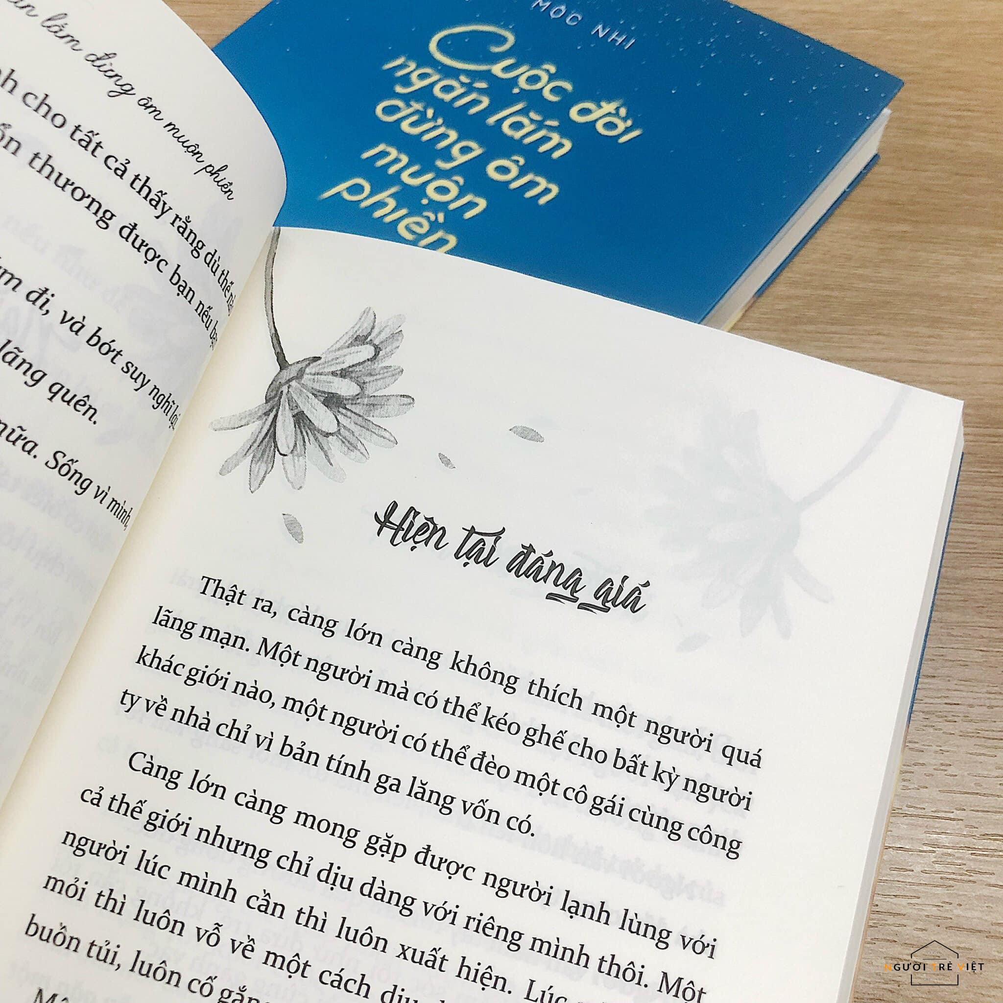 cuộc đời ngắn lắm đừng ôm muộn phiền - tặng kèm 3 postcard