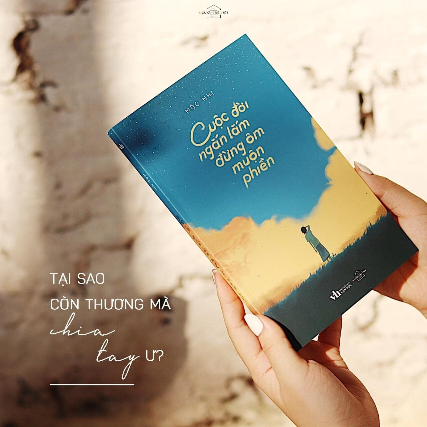 cuộc đời ngắn lắm đừng ôm muộn phiền - tặng kèm 3 postcard