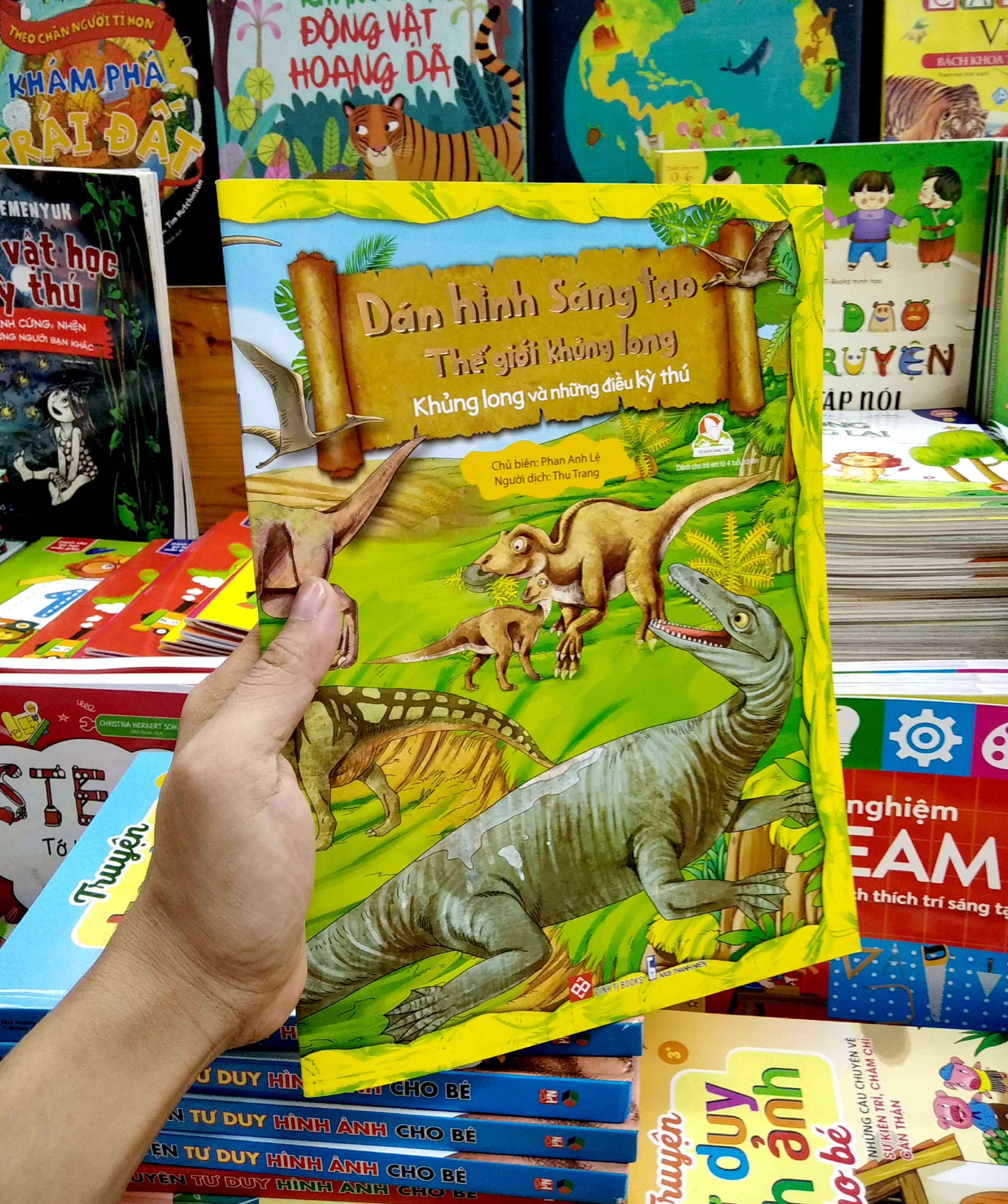 dán hình sáng tạo - thế giới khủng long - khủng long và những điều kỳ thú