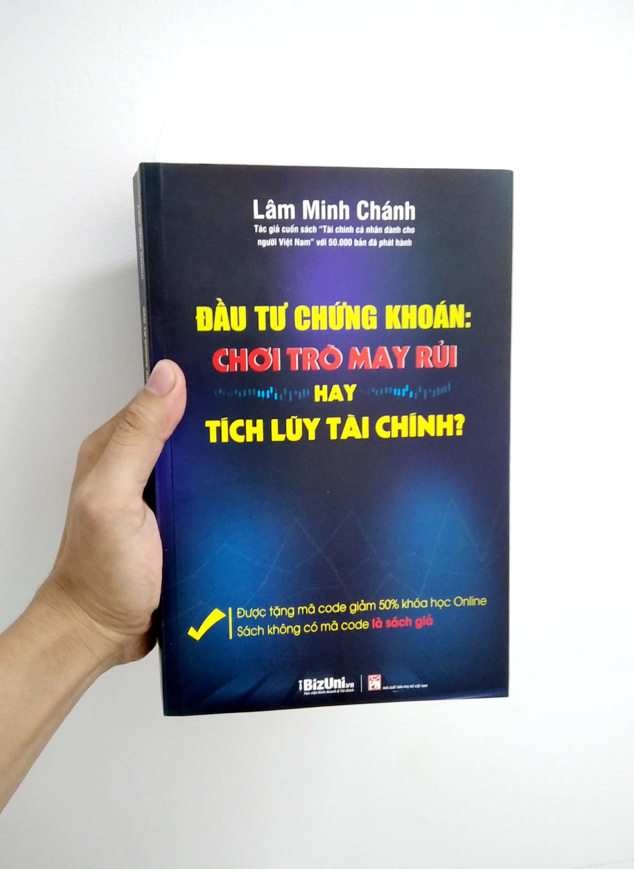 đầu tư chứng khoán: chơi trò may rủi hay tích lũy tài chính - tặng kèm code giảm 50% khóa học online