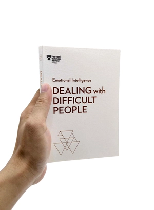 dealing with difficult people (hbr emotional intelligence series)