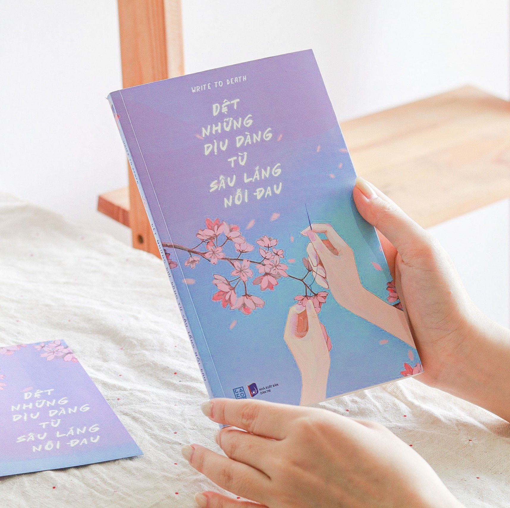 dệt những dịu dàng từ sâu lắng nỗi đau