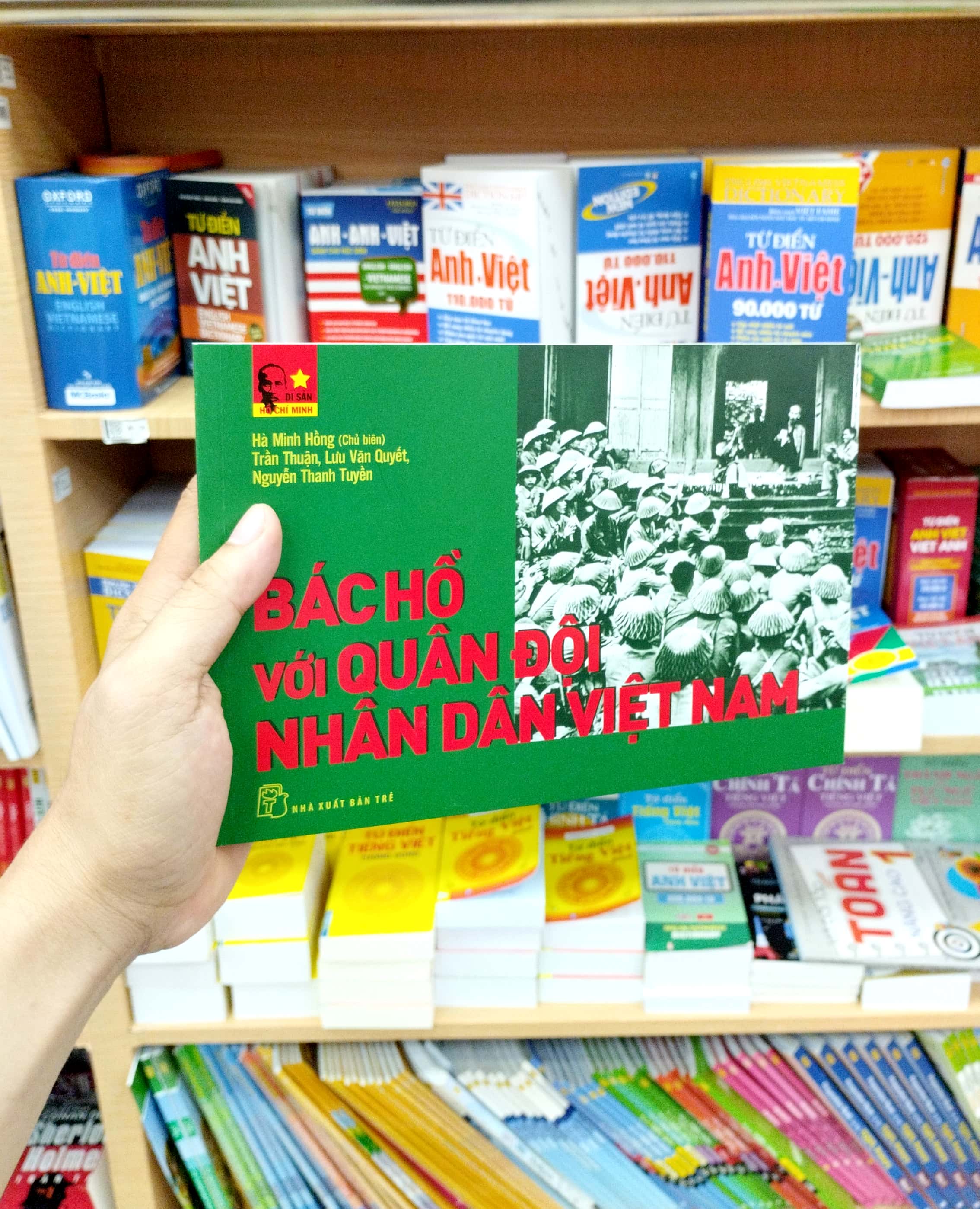 di sản hồ chí minh - bác hồ với quân đội nhân dân việt nam