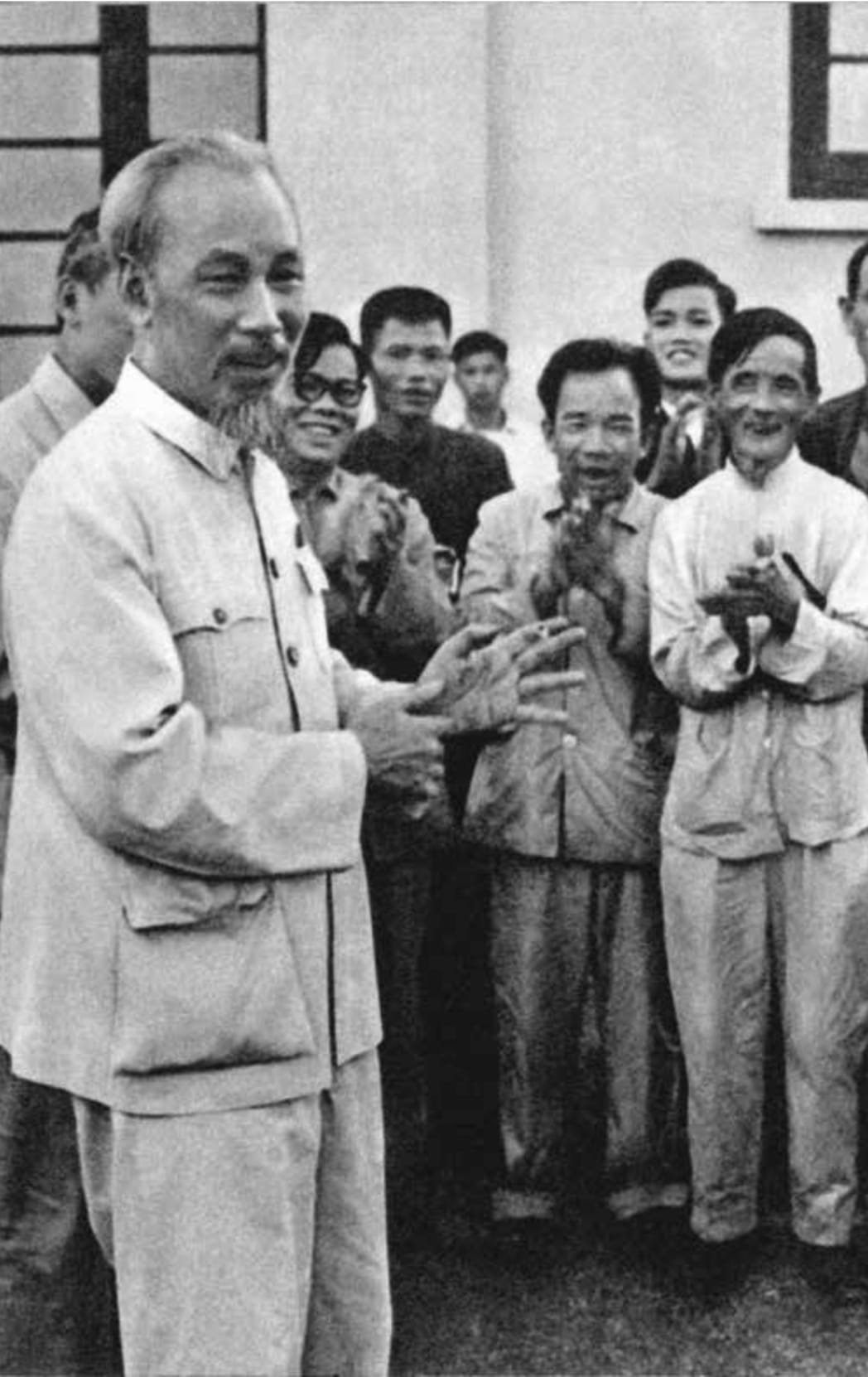 di sản hồ chí minh - hồ chí minh bàn về cán bộ