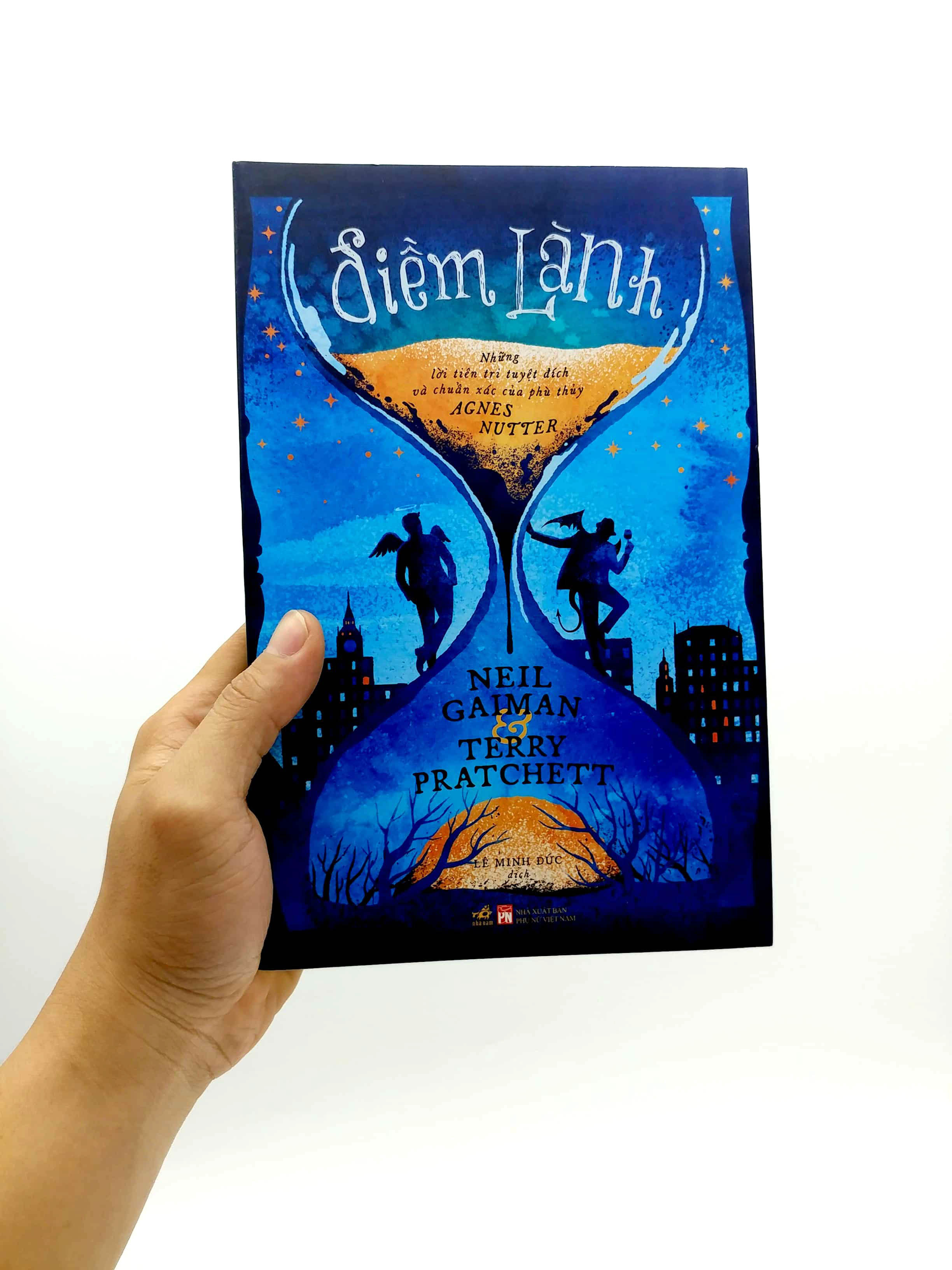 điềm lành - những lời tiên tri tuyệt đích và chuẩn xác của phù thủy agnes nutter