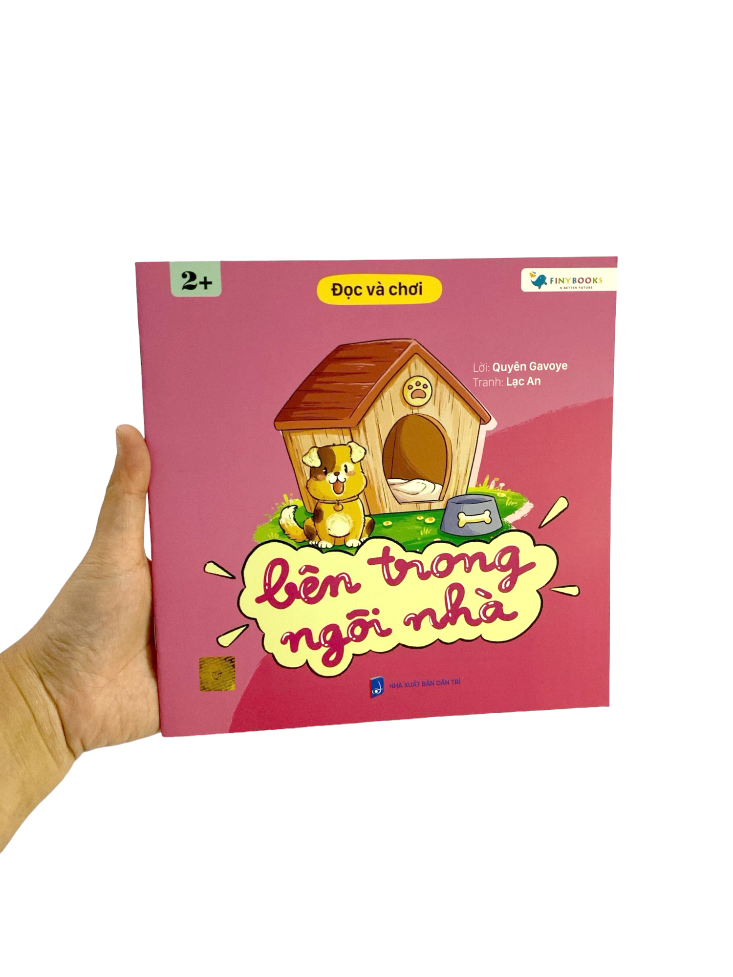 đọc và chơi - bên trong ngôi nhà