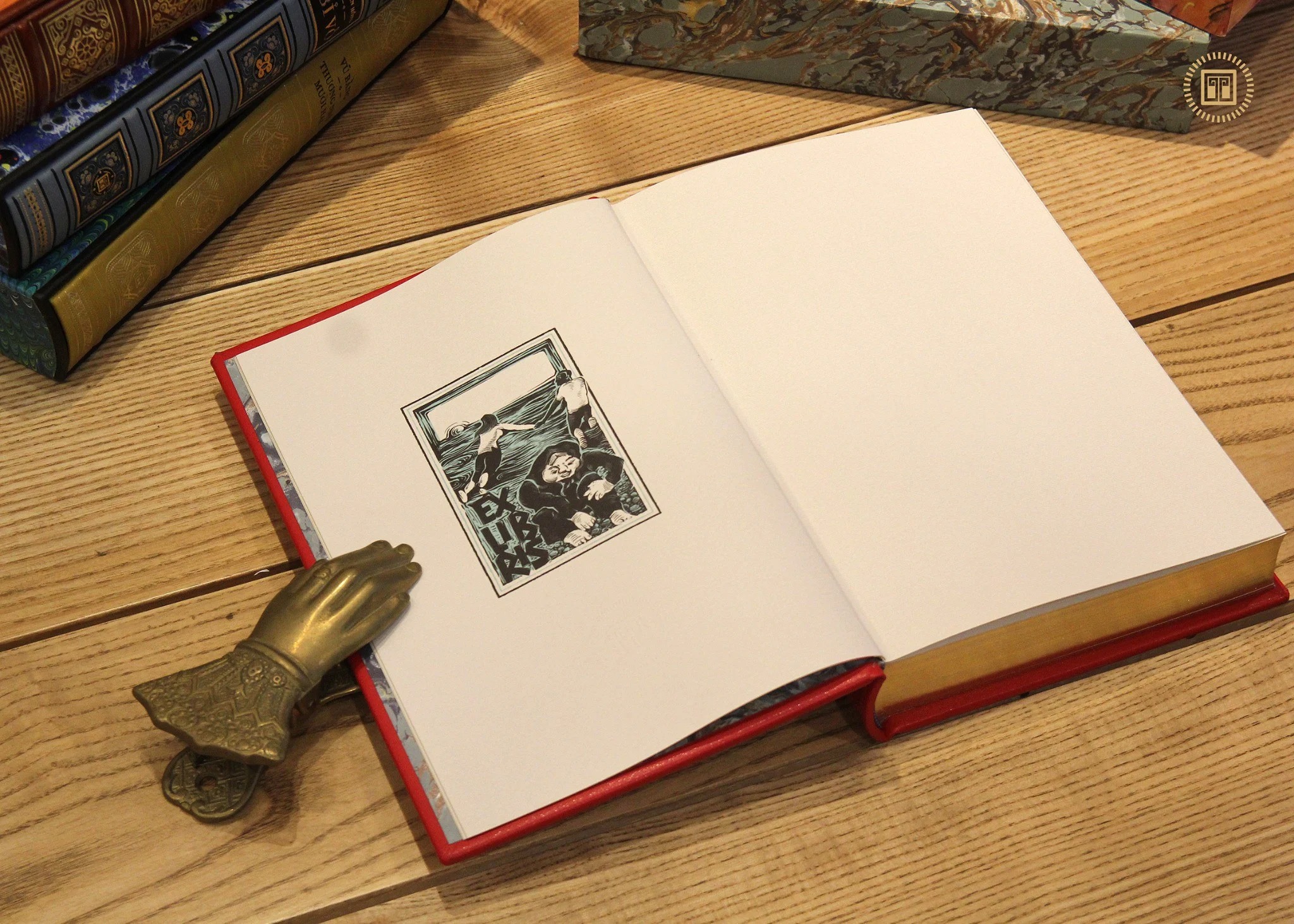 đôi lứa xứng đôi - nửa đêm - cười - ấn bản giới hạn - bìa da microfiber