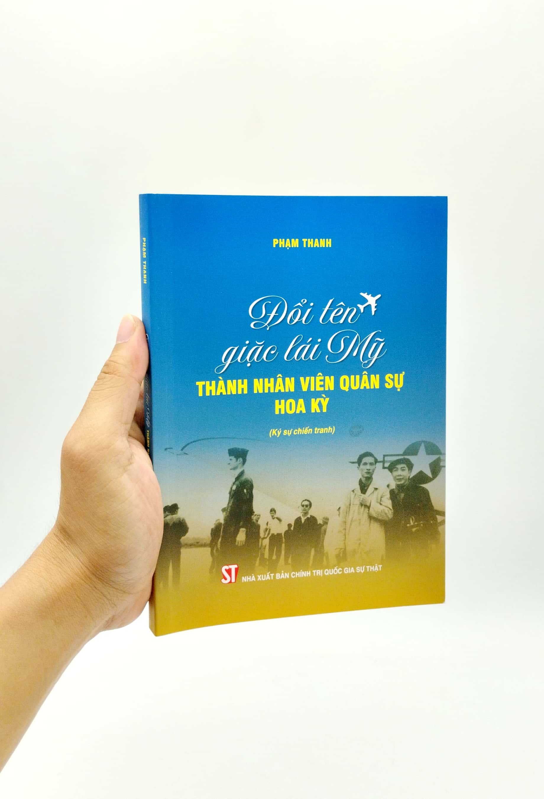 đổi tên giặc lái mỹ thành nhân viên quân sự hoa kỳ