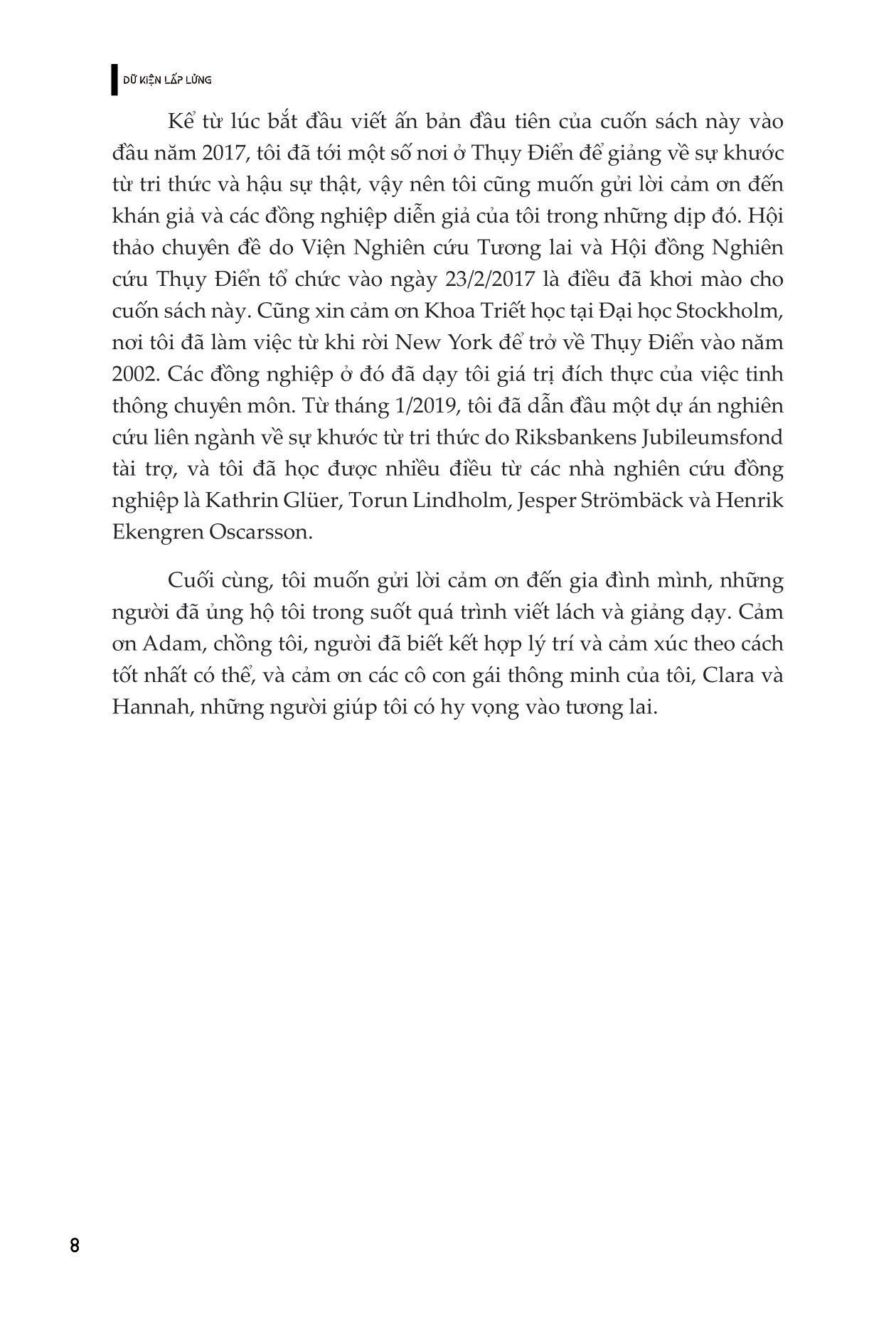 dữ kiện lấp lửng