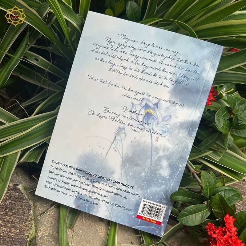 đủ nắng hoa khai một đóa như lai